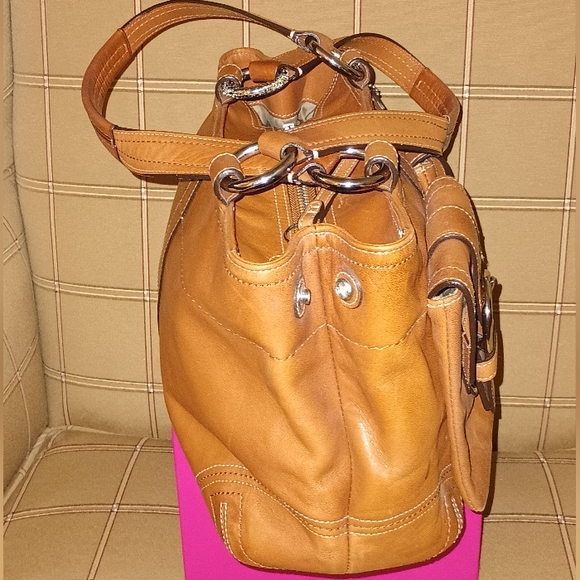 Coach Butter Soft Genuine Leather Designer Hobo - Picture 3 of 8